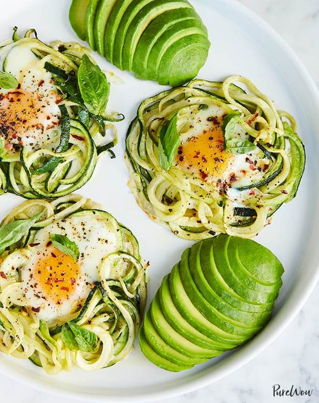 Ketogenic baked eggs and paleo pasta with avacado 